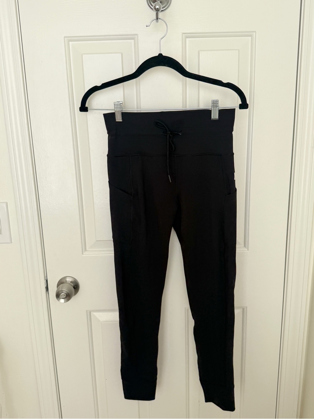 Vuori Black High Rise Pocket Leggings Size Medium